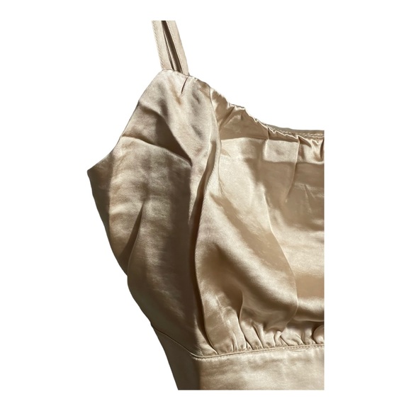 Lulu's Luxe'd Out Champagne Satin Cropped Tank Top in Champagne Size S NWT - Picture 5 of 10